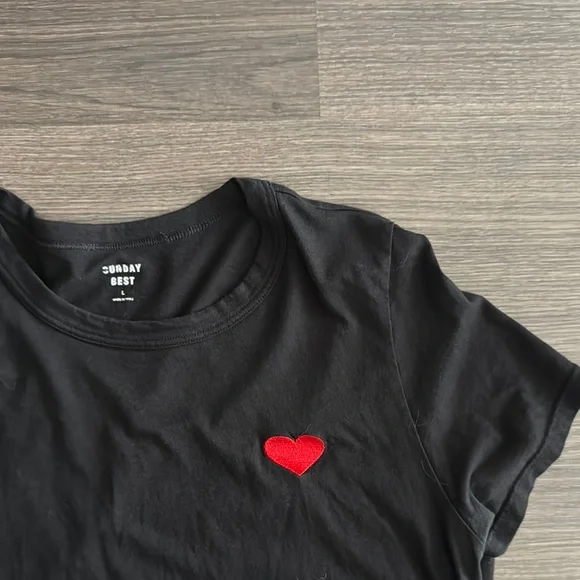 SUNDAY BEST - Picture 3 of 3